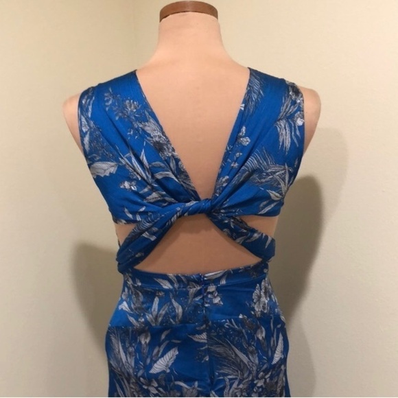 Alexis Casara Dress Size XL Blue Floral Open Back Bow Tie Mini - Picture 5 of 10